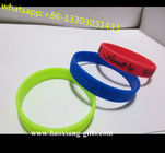 Factory direct supply red color fashion silicone wristband /silicone bracelet