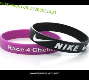 New arrival 1/4 inch embossed logo silicone wristbands/ bracelets
