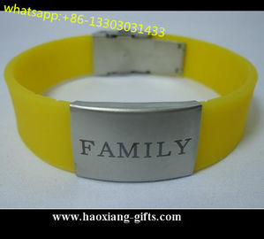 High quality US style Silicone wristband/bracelet with debossed logo