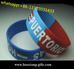 High quality US style Silicone wristband/bracelet with debossed logo