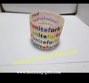Promotional Custom Cheap Debossed Fashion Silicone wristband/Bracelets